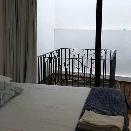 Cais Dos Mercanteis City House 펜션